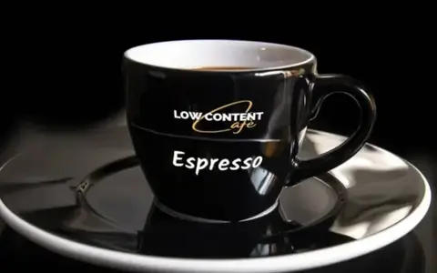 Low Content Cafè – Mamo Vuolo